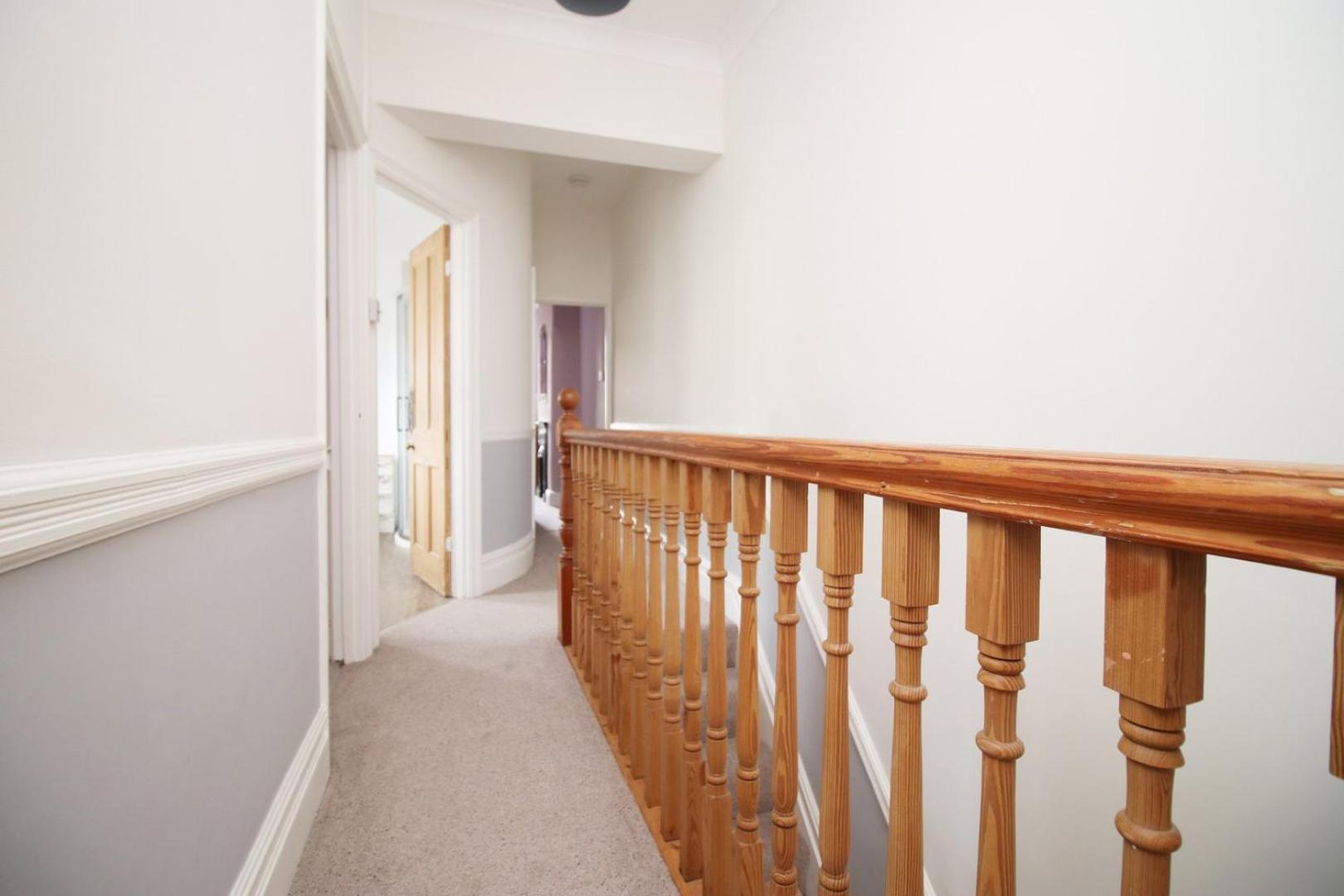 Quiet And Spacious 3 Bedroom Cardiff Exterior photo