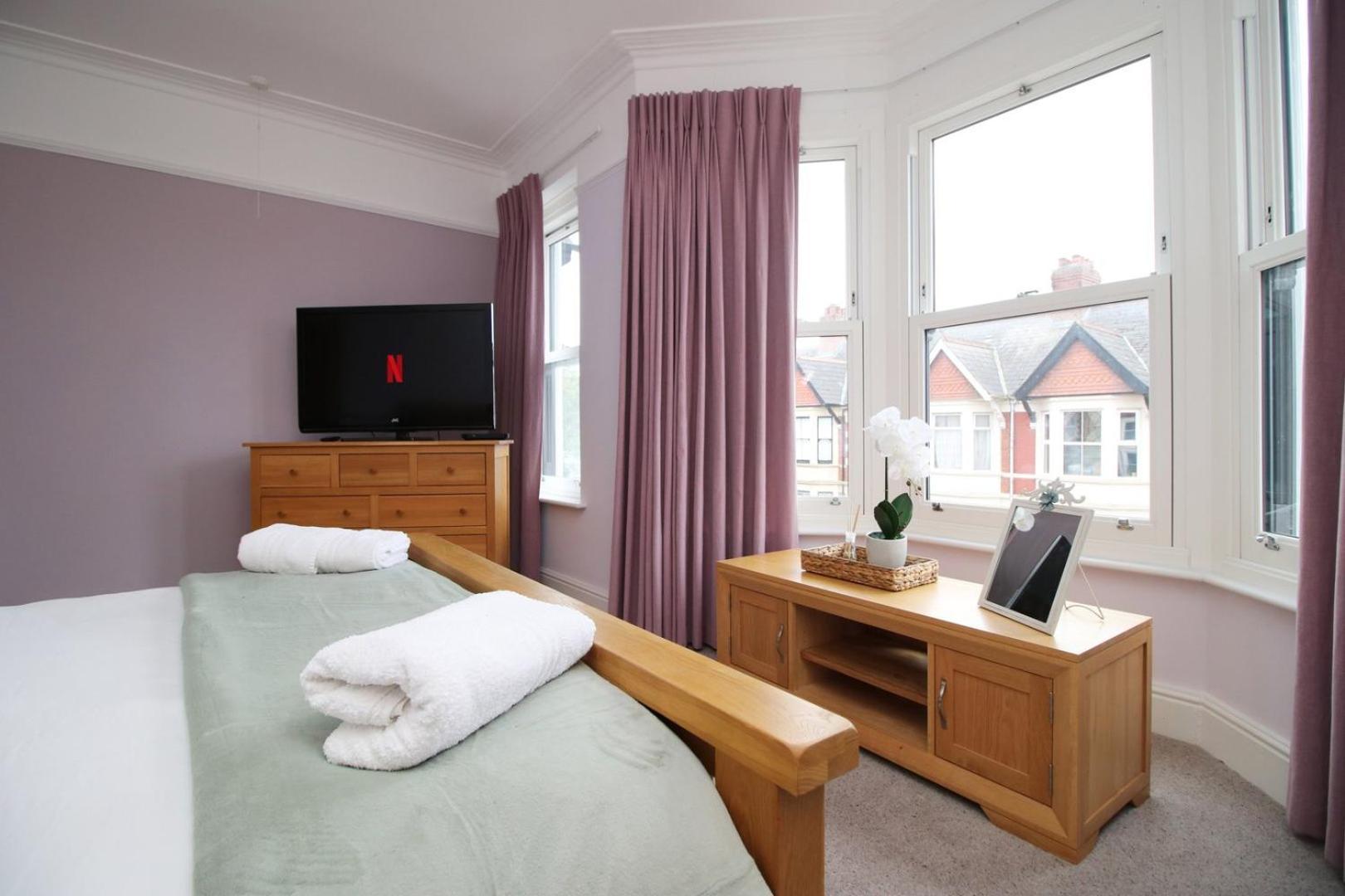 Quiet And Spacious 3 Bedroom Cardiff Exterior photo